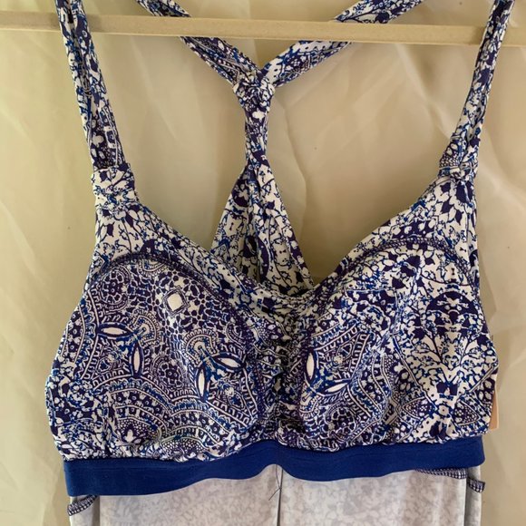 Summer dress with built in bra Size Medium - Picture 5 of 5